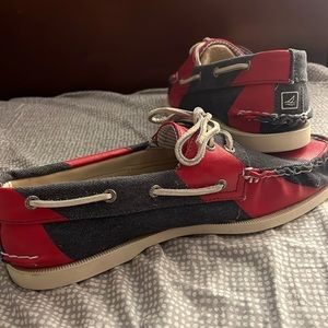 SPERRY new - Limited Edition ** 10.5 men’s boat shoes ** denim and red ** RARE